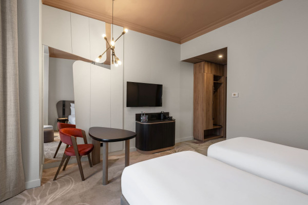 Superior Room with 2 single beds